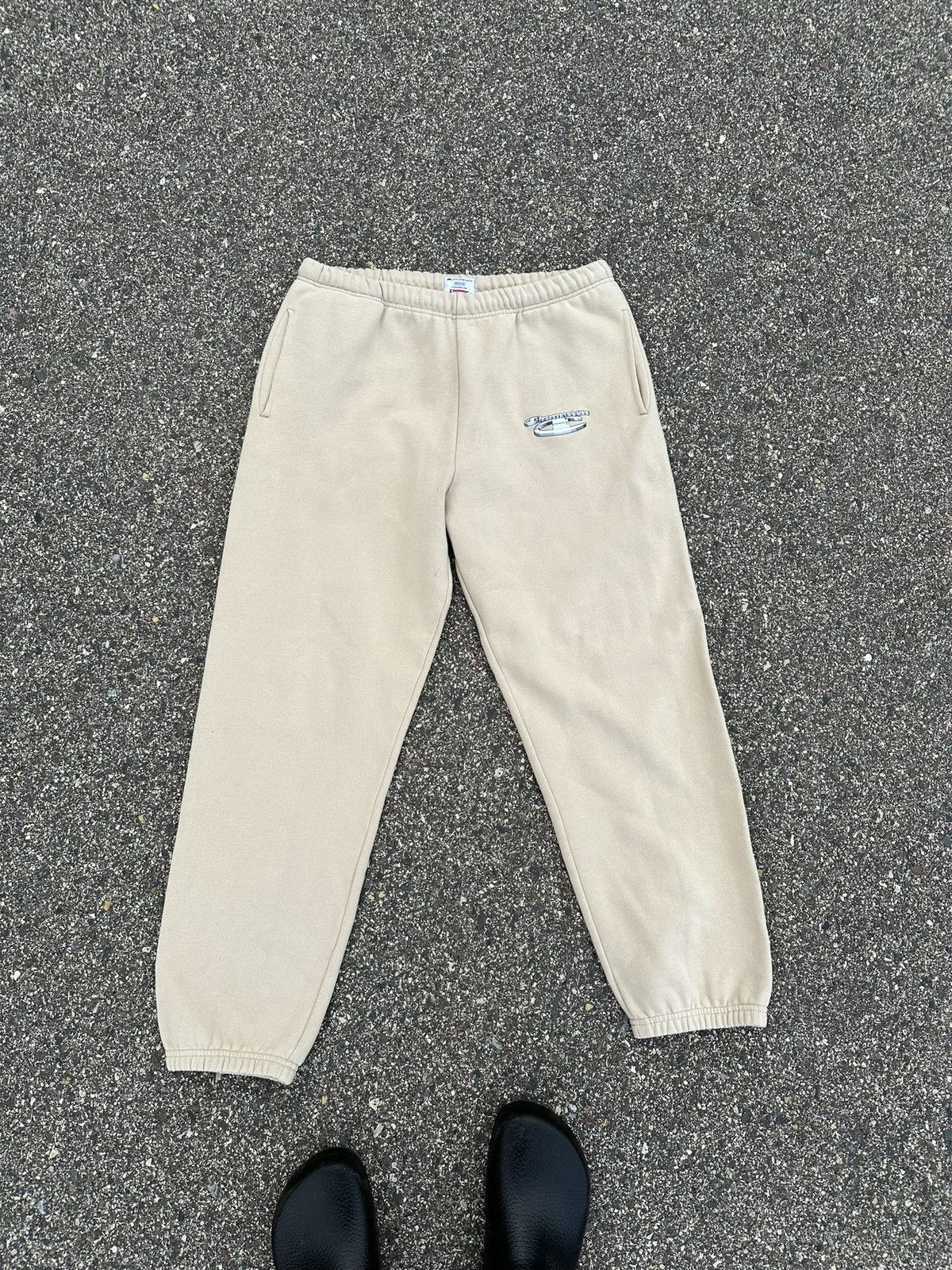 Champion × Supreme Supreme x Champion cream sweatpants Size US 34 / EU 50 - 1 Thumbnail