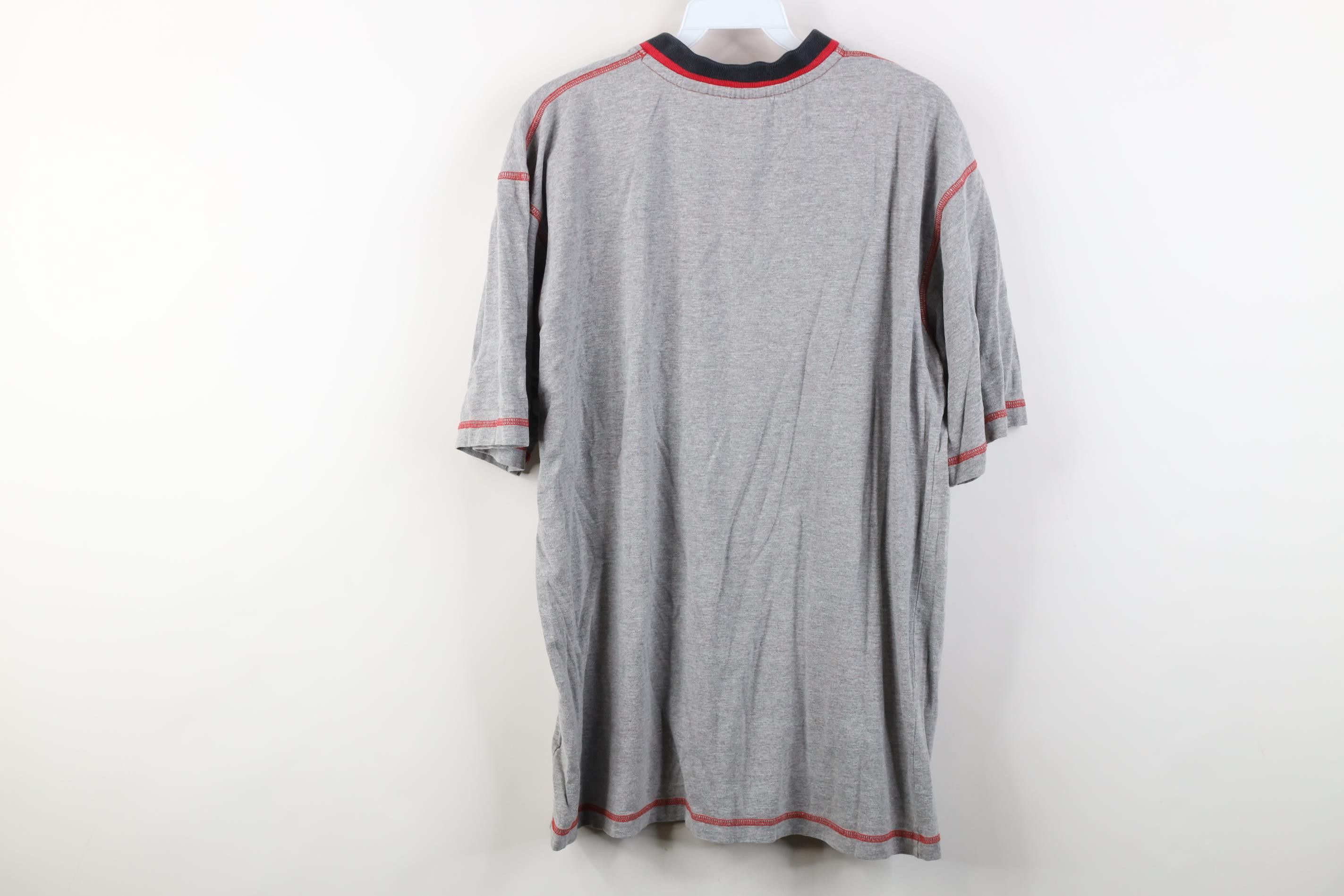 Vintage Vintage 90s Red Wings Hockey Short Sleeve V-Neck T-Shirt Size US M / EU 48-50 / 2 - 10 Thumbnail