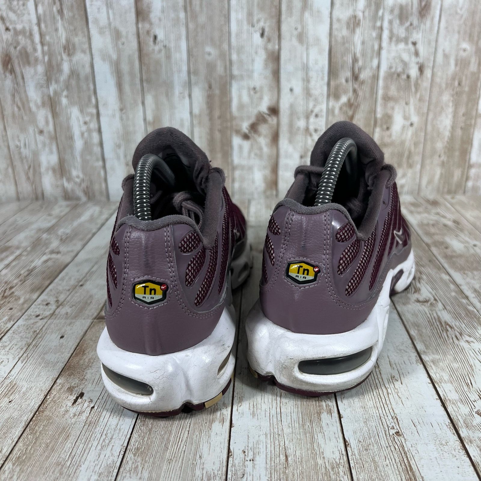 Nike Nike Air max plus taupe gray 605112 200 Womens 8.5 Size US 8.5 / IT 38.5 - 4 Thumbnail