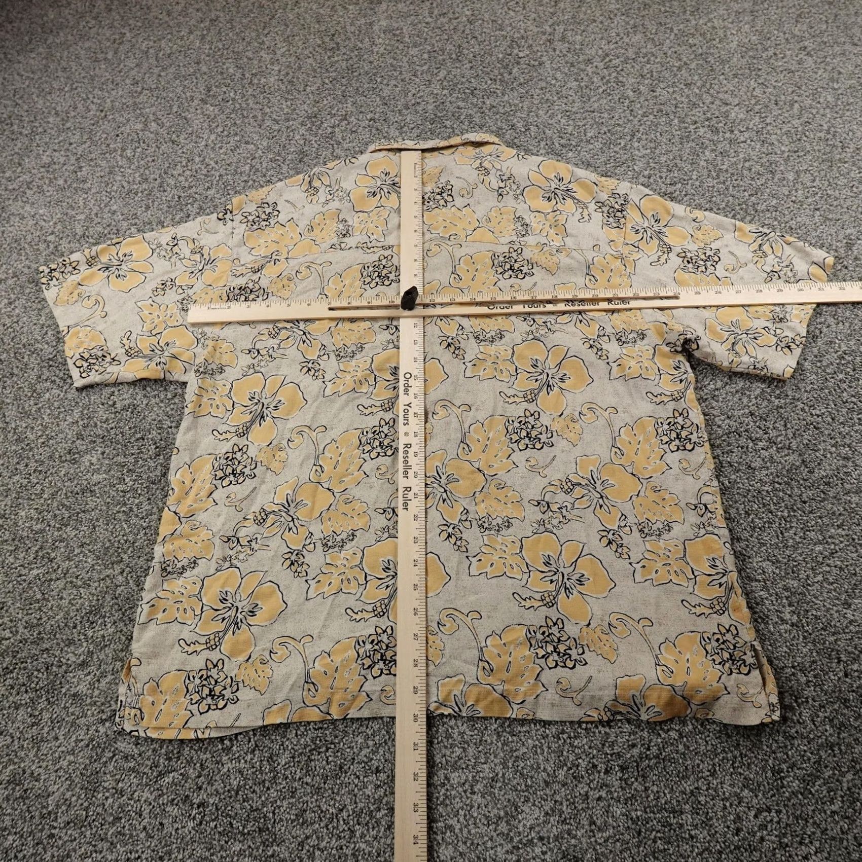 Vintage VINTAGE Tehama Shirt Mens XL Beige Yellow Silk Floral Hibiscus Hawaiian Camp Loop Collar Size US XL / EU 56 / 4 - 7 Thumbnail