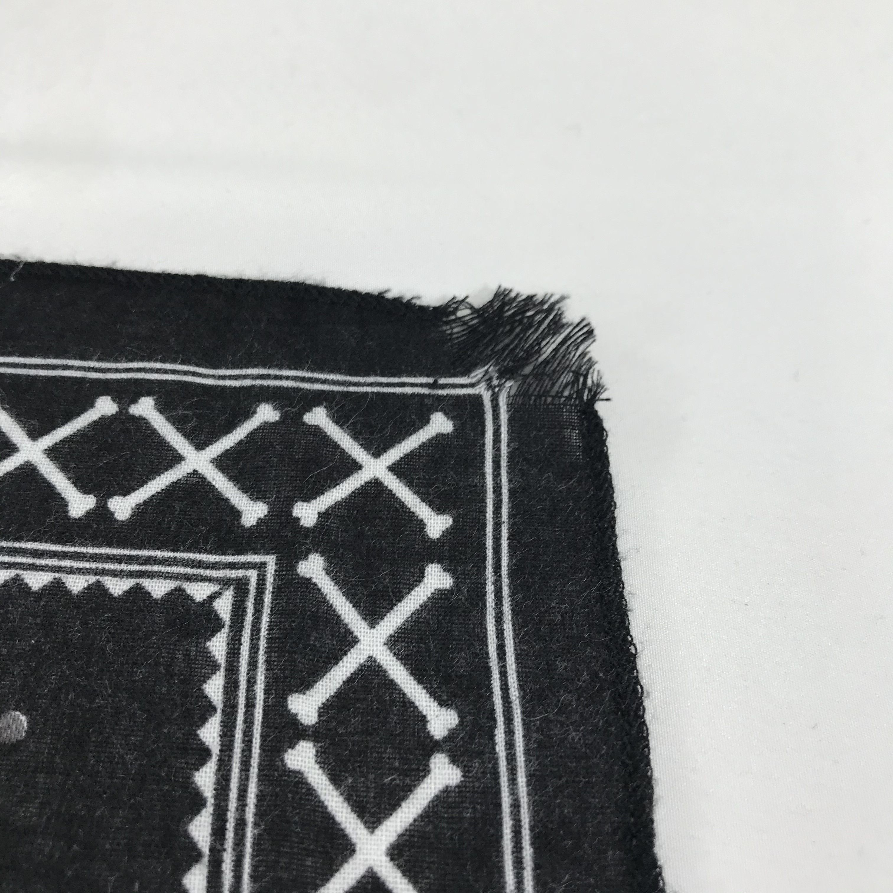 Anime One Piece Black Handkerchief Neckerchief Bandana X08 Size ONE SIZE - 3 Thumbnail