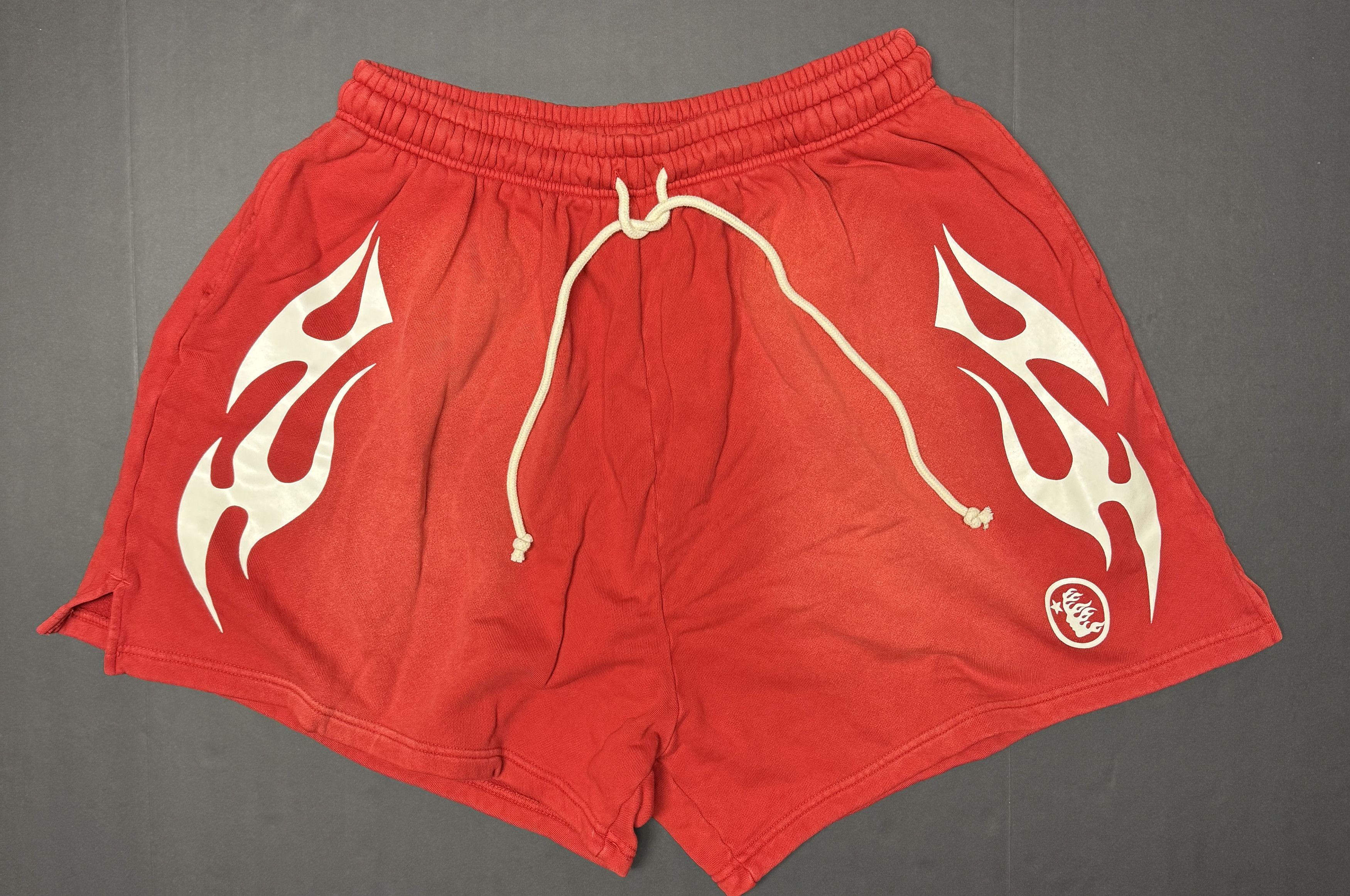 HELLSTAR Hellstar Flame Shorts Red/White CAP 10 Size US 42 / EU 58 - 1 Thumbnail