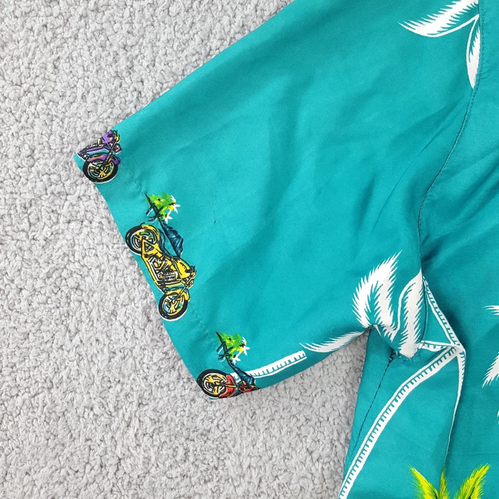 Vintage VINTAGE Hawaiian Biker Motorcycle Floral Men's Large Button Up Beach Camp Shirt Size US L / EU 52-54 / 3 - 4 Thumbnail