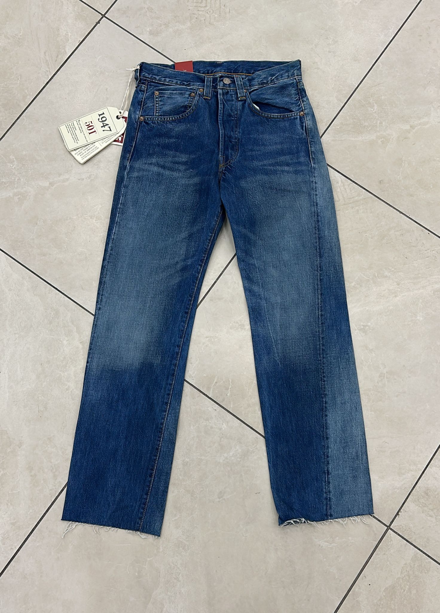 Levi's Vintage Clothing LVC Levi's Vintage Clothing 1947 501XX BigE Selvedge Jeans Size US 28 / EU 44 - 2 Thumbnail
