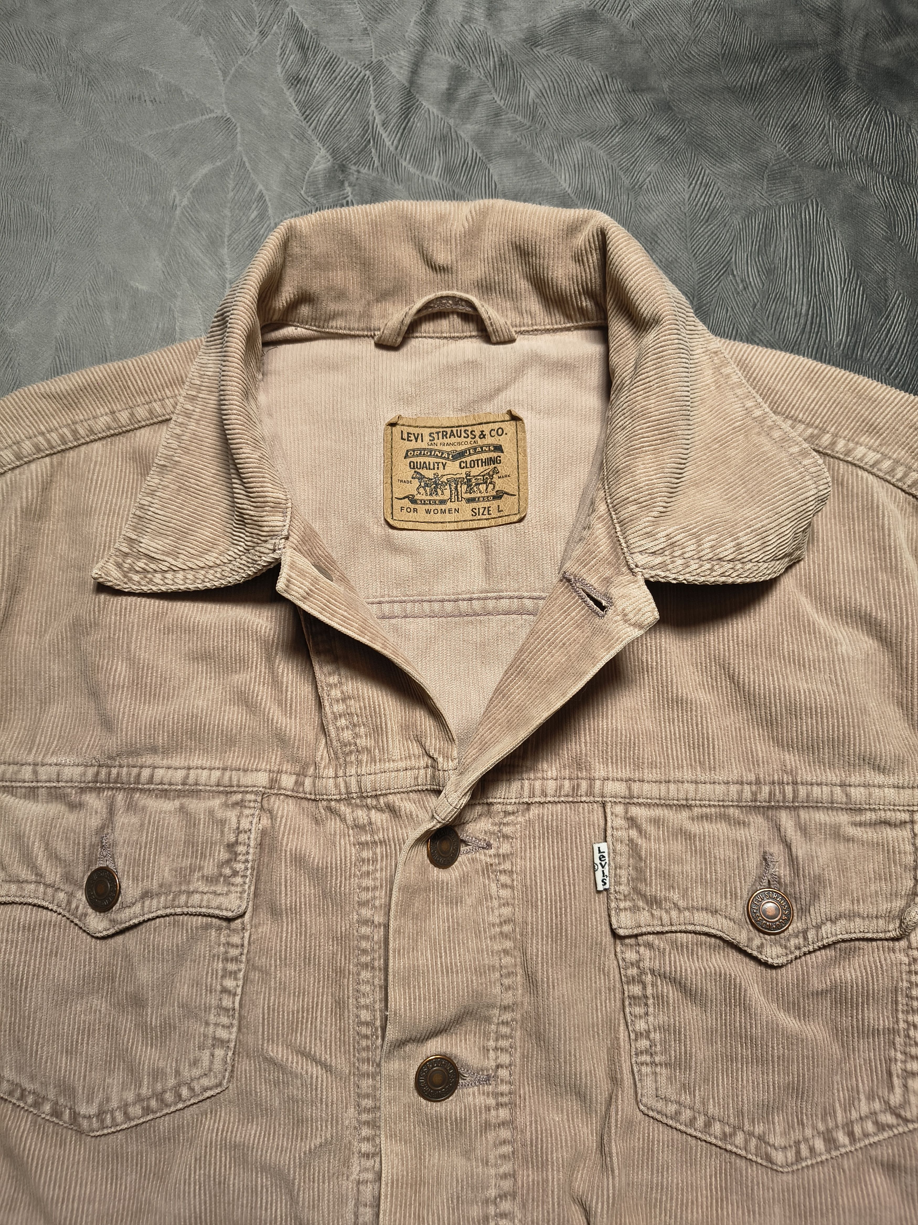 Levi's Levi's Women's Corduroy Trucker Jacket -Made in Italy (1995) Size L / US 10 / IT 46 - 3 Thumbnail