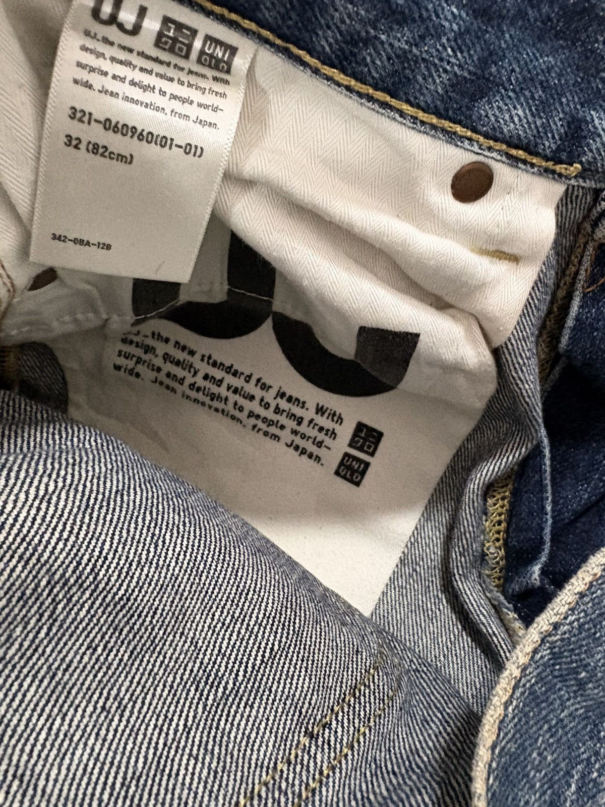 Japanese Brand Uniqlo S002 Selvedge V-Stitch Distressed Jeans Denim Size US 31 - 17 Thumbnail
