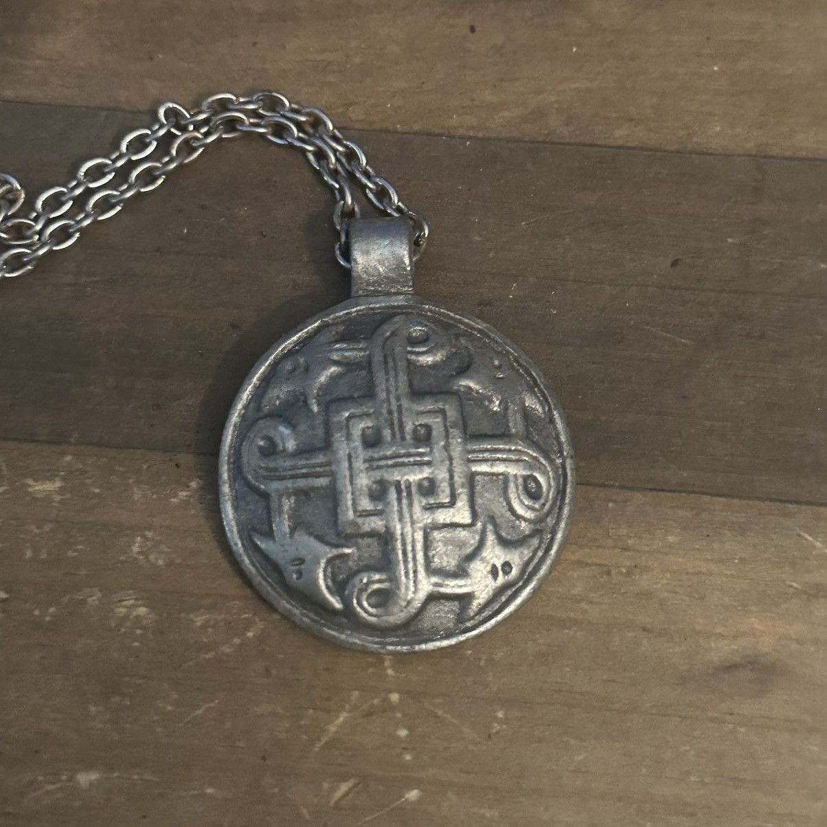 Vintage Vintage pewter Celtic medallion pendant necklace Size ONE SIZE - 4 Thumbnail