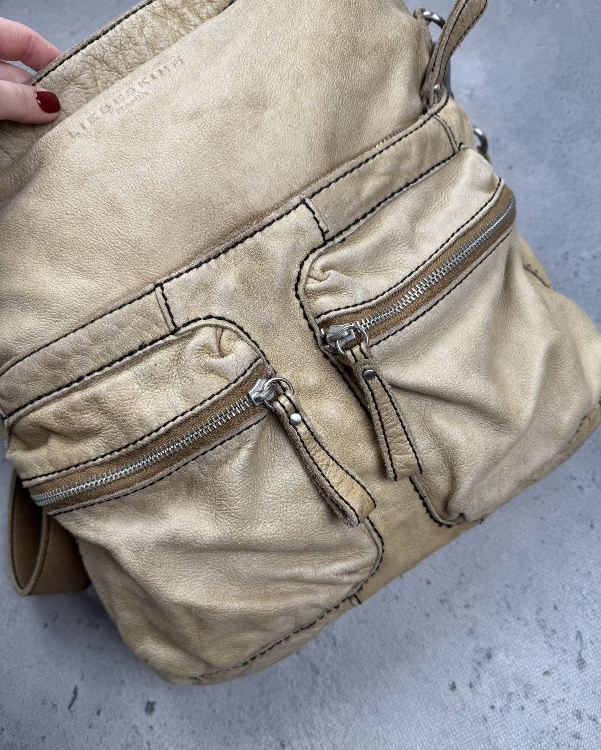 LIEBESKIND BERLIN Liebeskind Berlin Tan Leather Slouchy Crossbody Shoulder Bag Size ONE SIZE - 10 Thumbnail