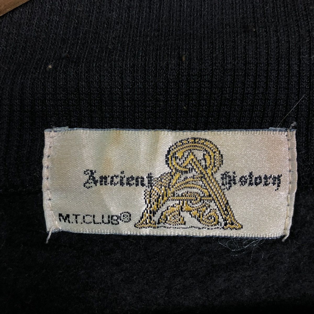 Japanese Brand 🔥VINTAGE COLLEGE SWEATSHIRT COLLAR RETRO SPORTS BIG LOGO Size US L / EU 52-54 / 3 - 10 Thumbnail