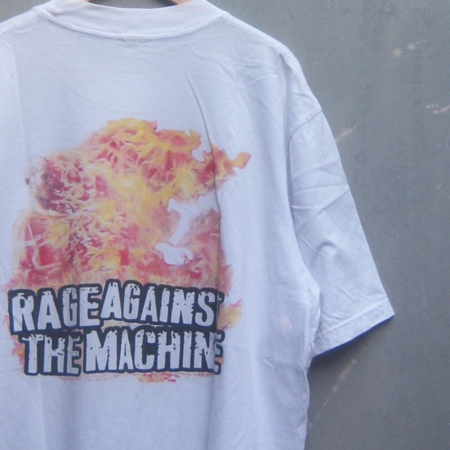 Band Tees Very Rare Rage Against The Machine Tee Size US L / EU 52-54 / 3 - 15 Thumbnail