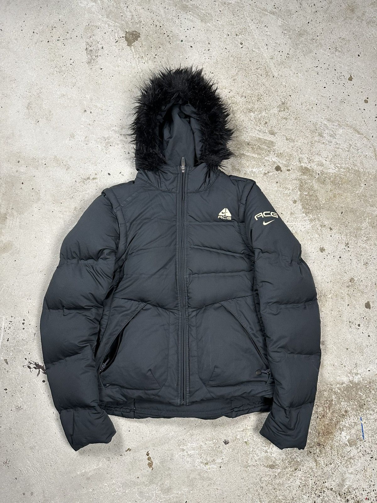 Nike × Nike ACG × Vintage Vintage Y2K Nike ACG Black Faux Fuf Puffer Jacket Down Rare Size M / US 6-8 / IT 42-44 - 1 Thumbnail