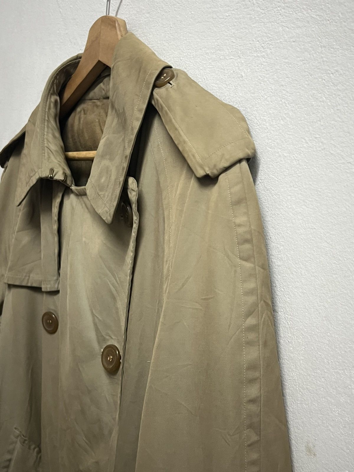 Burberry BURBERRY England Vintage tranch coat double breasted Size US M / EU 48-50 / 2 - 5 Thumbnail