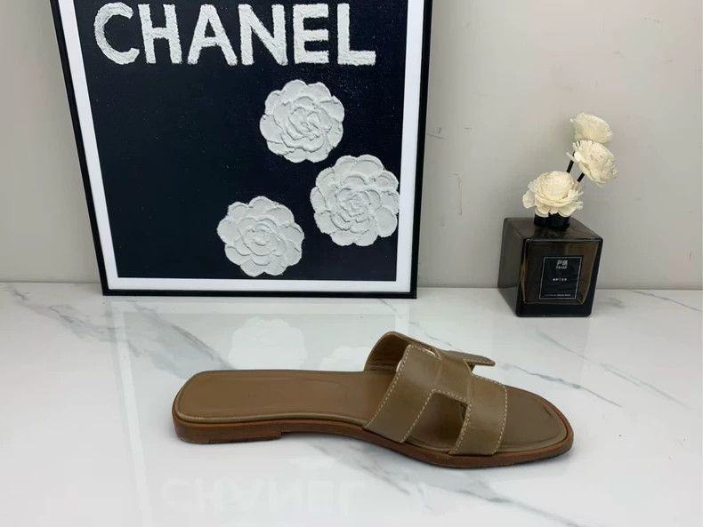 Hermes Hermes Brown Slide Sandals Size 37-2506 Size US 7 / IT 37 - 4 Thumbnail