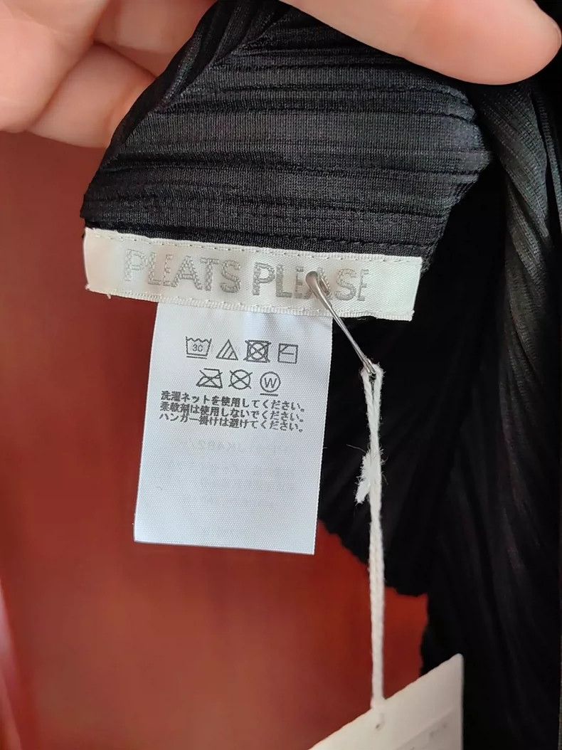Issey Miyake Issey Miyake size:one size Black pleated kelp vest Size S / US 4 / IT 40 - 5 Thumbnail