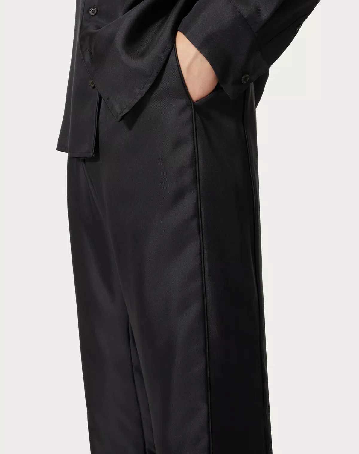 Valentino oc11z0625 Silk Pyjama Trousers in Black Size US 32 / EU 48 - 5 Thumbnail