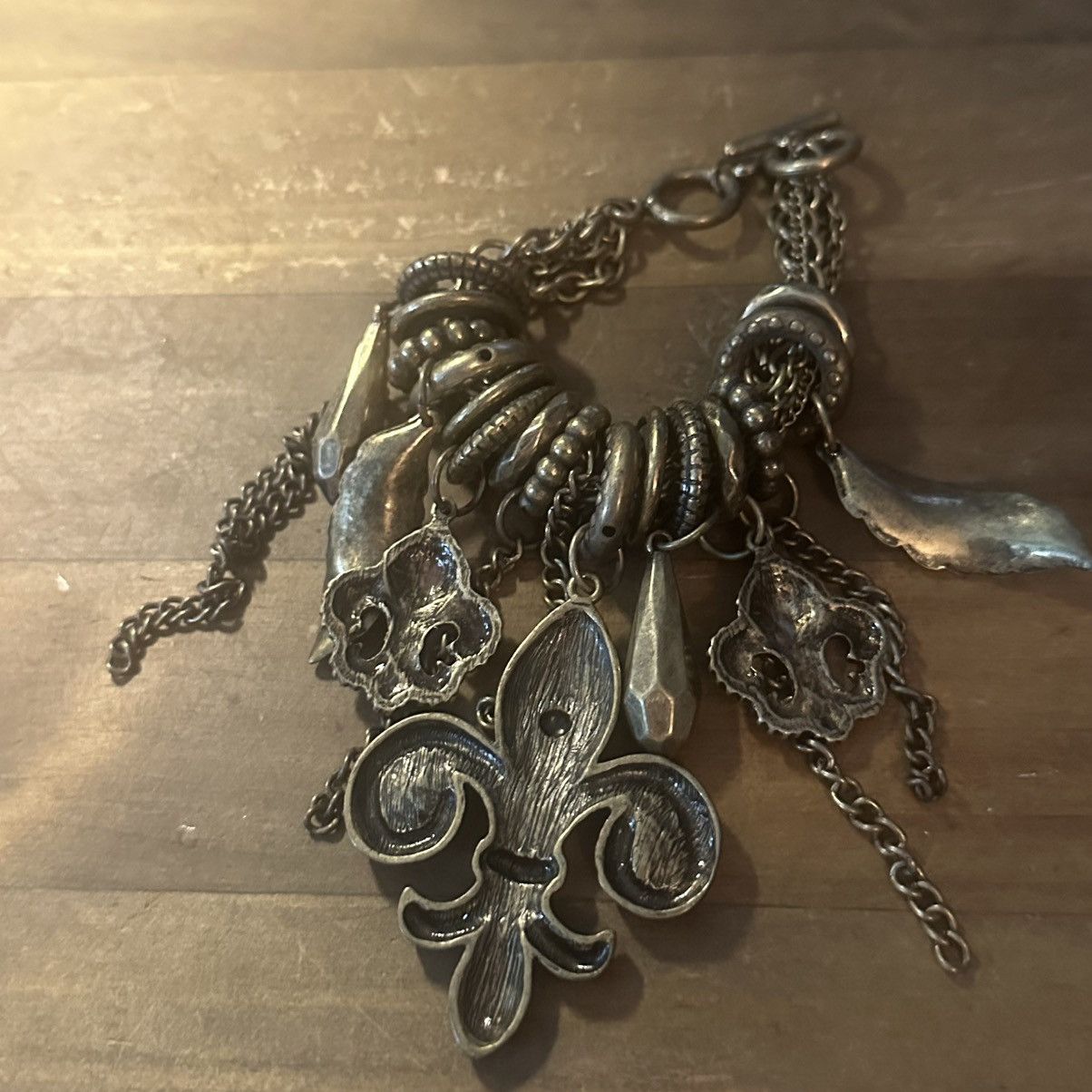 Other Chunky bronze tone Fleur de Lis charm toggle bracelet Size ONE SIZE - 3 Thumbnail