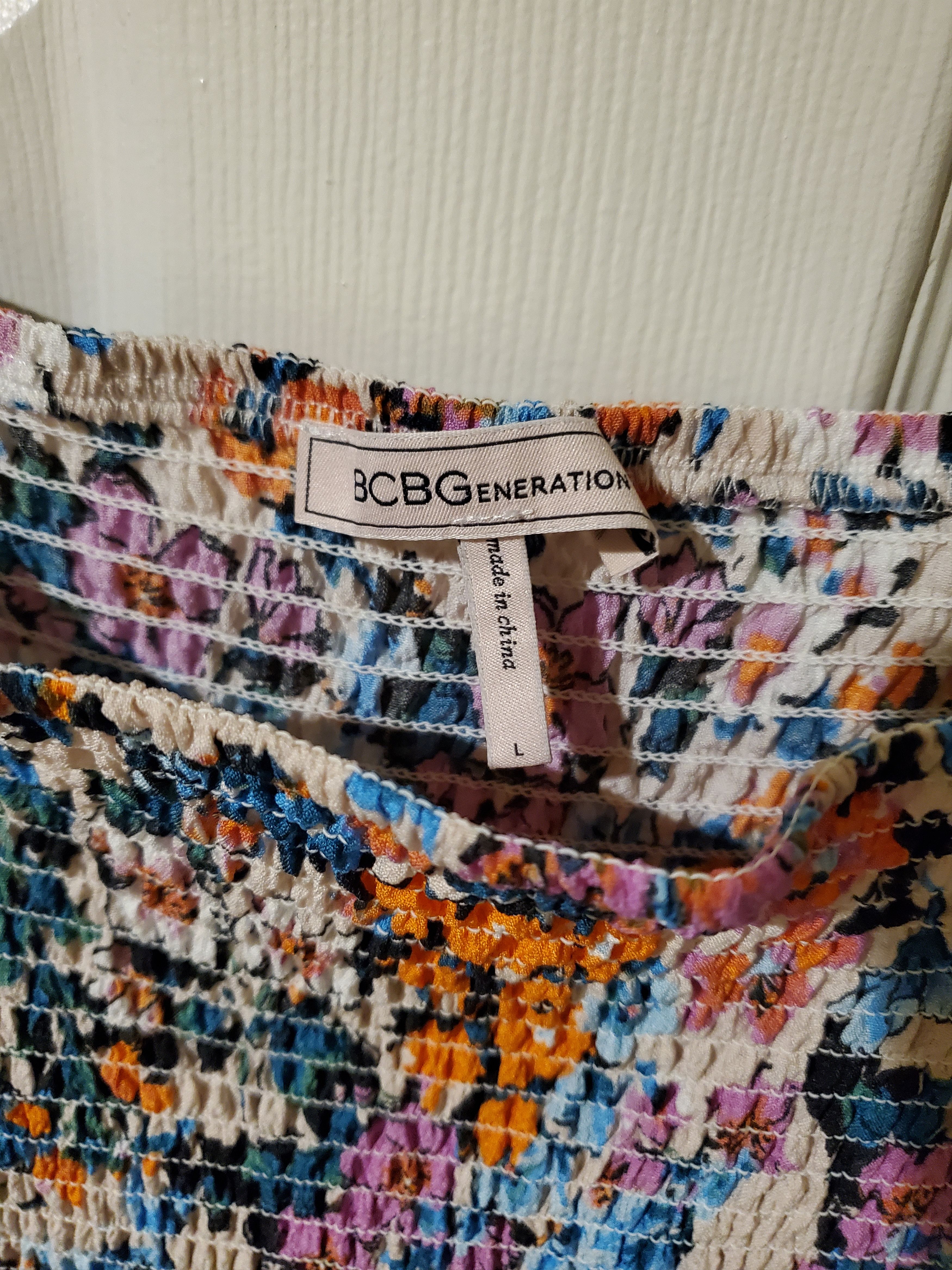 BCBGeneration *NWOT* Multi-Colored Garden Print + Puff Sleeves (size L) Size L / US 10 / IT 46 - 3 Thumbnail