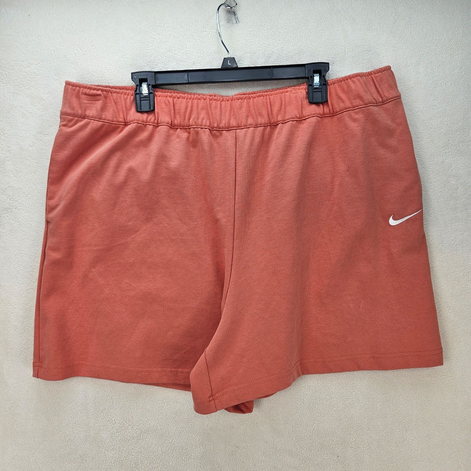 Nike NIKE SPORTSWEAR WOMEN'S XXL COTTON JERSEY SHORTS MADDER ROOT Size 40" / US 18 - 1 Thumbnail