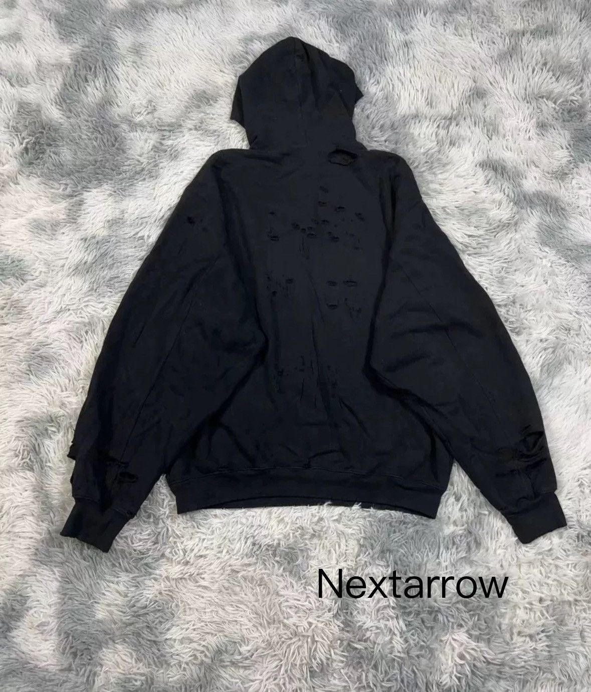 Balenciaga balenciaga Damaged hoodie 2410-Nextarrow Size US S / EU 44-46 / 1 - 2 Thumbnail
