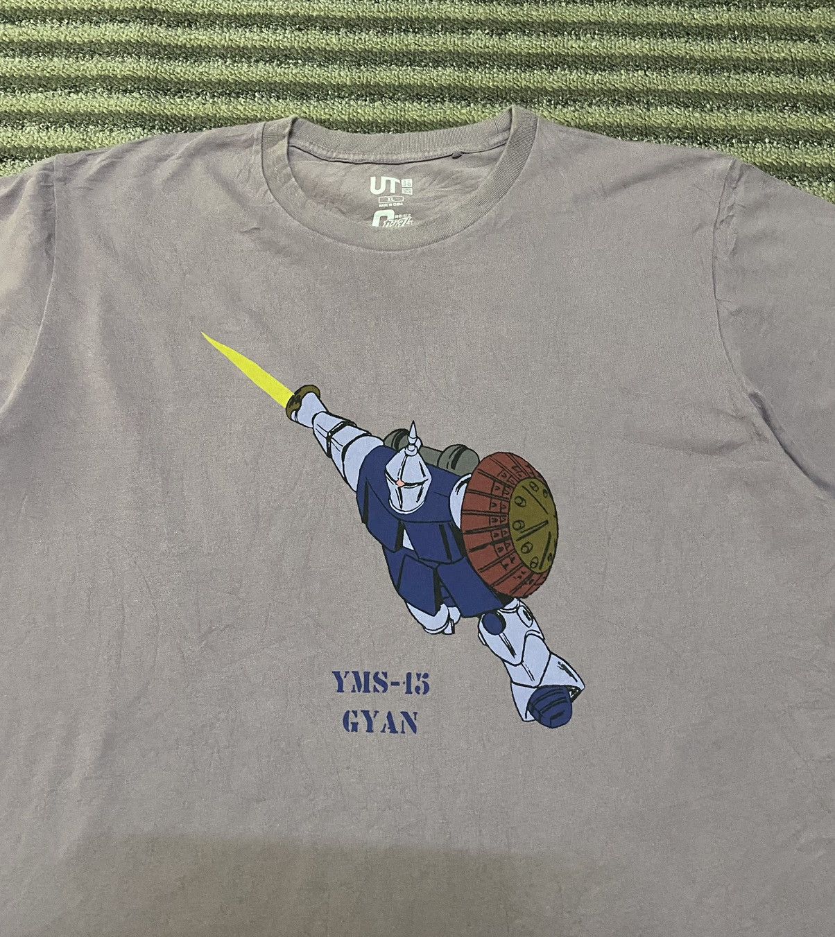 Uniqlo Uniqlo x Gundam YMS-15 GYAN TSHIRT Size US XL / EU 56 / 4 - 4 Thumbnail