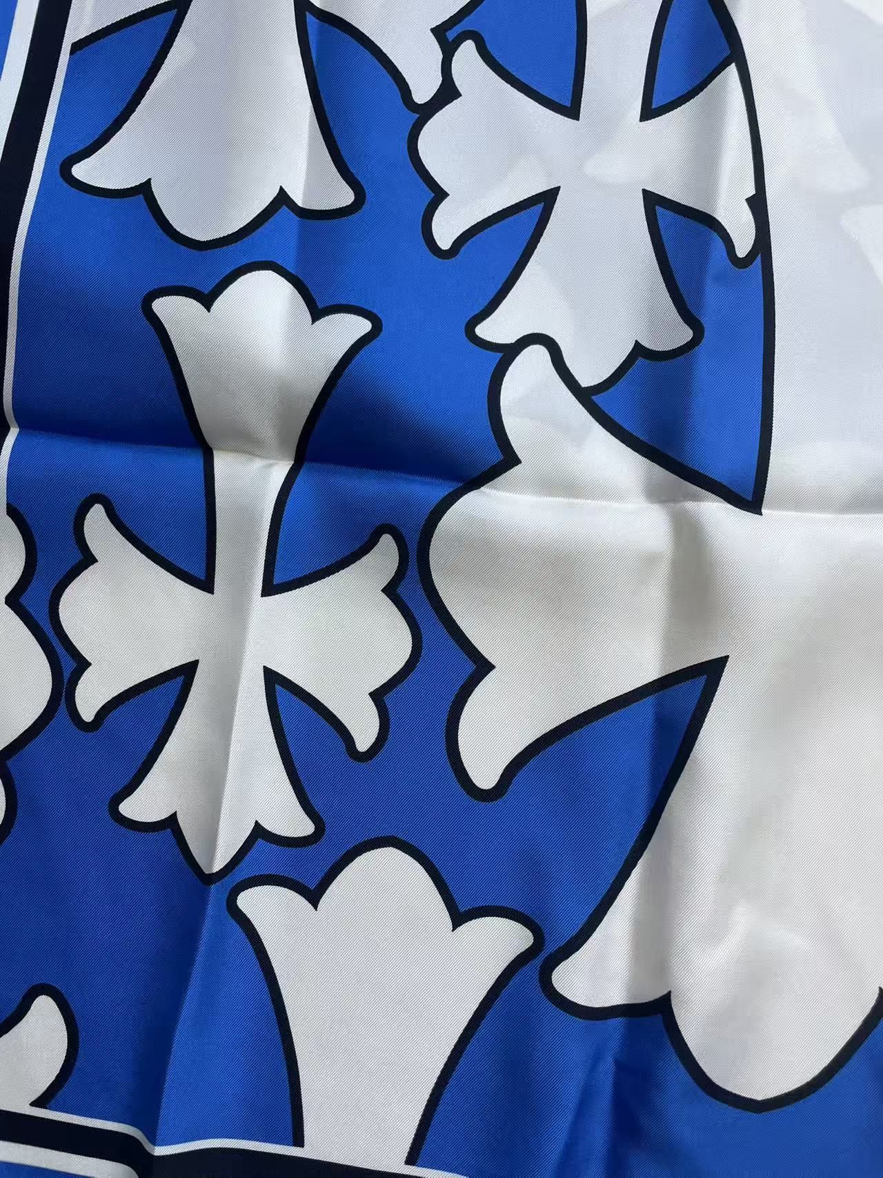 Chrome Hearts Chrome Hearts Cross Logo Silk Scarf Size ONE SIZE - 7 Thumbnail