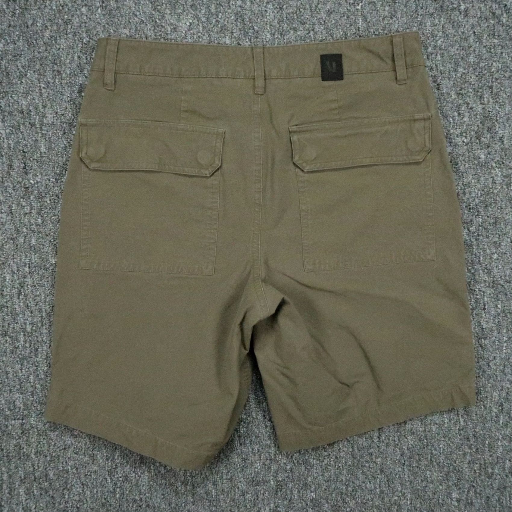 Vuori Vuori Shorts Mens 28 Green Chino Cotton Nylon Zip Pockets 9in Inseam Regular Casual Travel - Mens Size US 28 / EU 44 - 4 Thumbnail