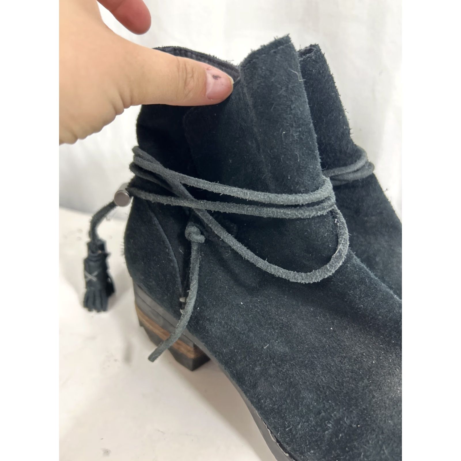 SOREL Sorel Boots Womens 7.5 Farah Tassel Ties Ankle Booties NL2682-010 Black Suede Bootie M Black Suede 7.5 Womens Size US 8 / IT 38 - 3 Thumbnail