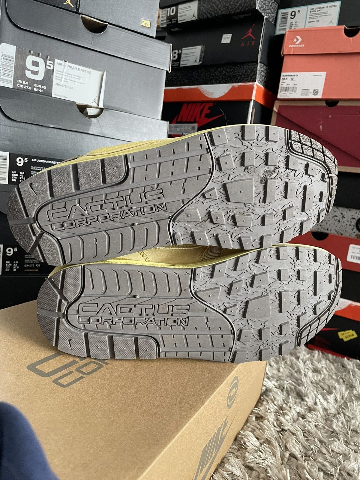 Nike × Travis Scott Air Max 1 x Travis Scott Saturn Gold Size US 11.5 / EU 44-45 - 7 Thumbnail