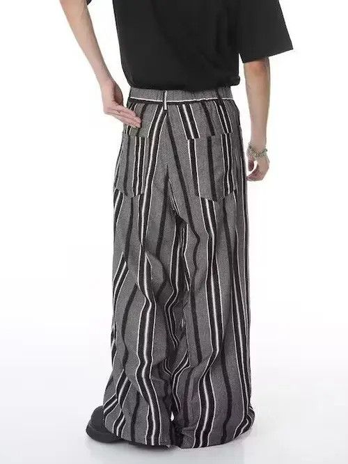 image of Vintage Striped Baggy Sweatpants in Grey, Men's (Size 32)