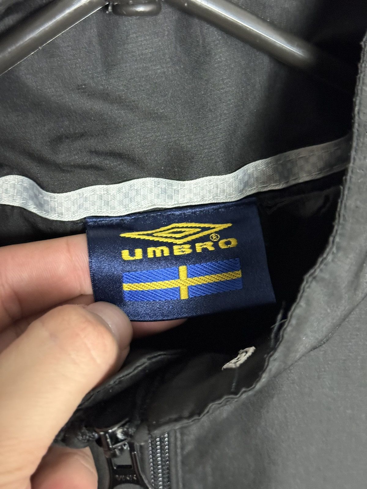 Umbro Sweden National Team Training Football Jacket Size US XS / EU 42 / 0 - 12 Thumbnail