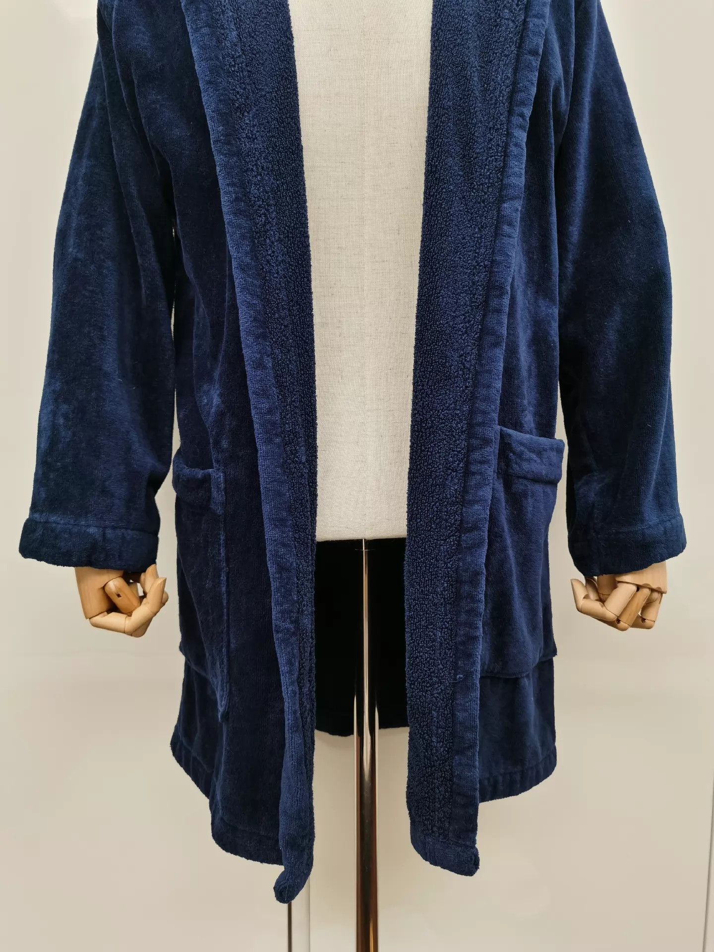 Fendi FENDI Monster Robe Jacket Size M Worn Once 100% Cotton Size US M / EU 48-50 / 2 - 3 Thumbnail
