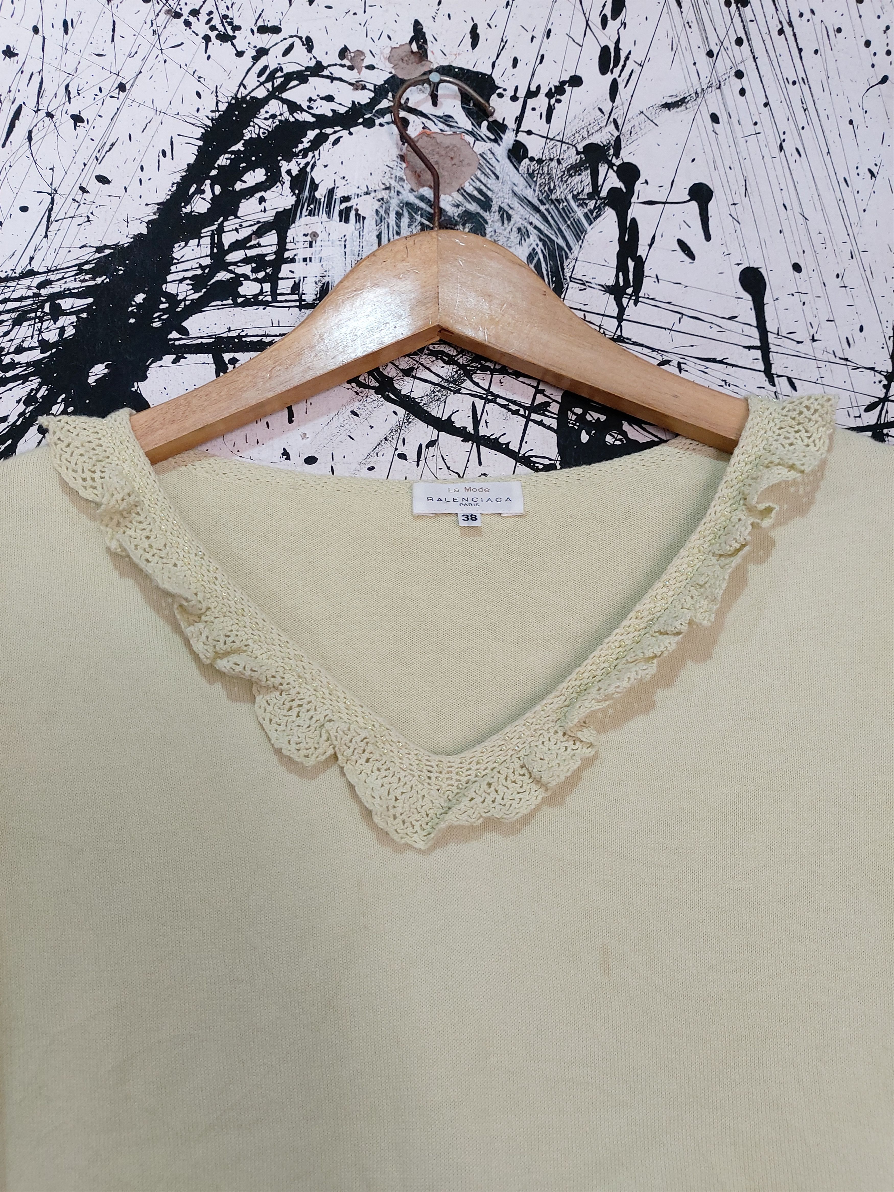 Balenciaga BALENCIAGA PARIS V NECK LACE TEE Size S / US 4 / IT 40 - 3 Thumbnail