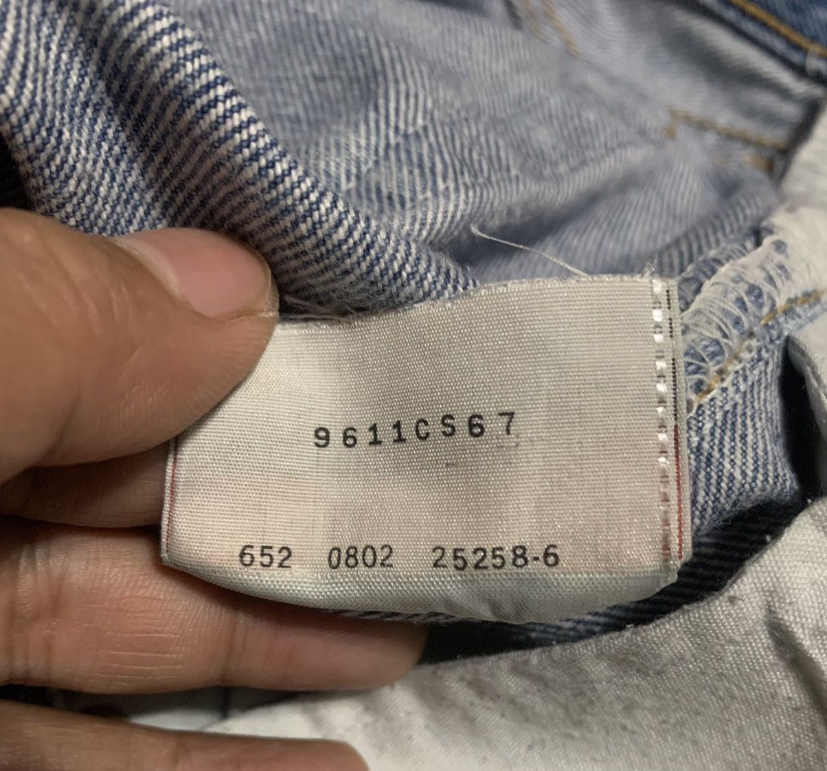 Levi's Vintage Levis 501 Blue Jeans Distressed Nice Design Size US 33 - 12 Thumbnail