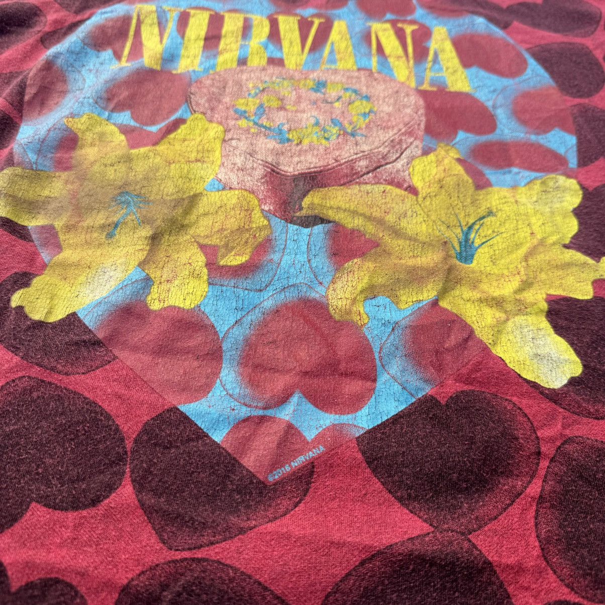 Nirvana 2016 Nirvana Heart Shaped Box Thrashed T-Shirt 22x26 Size US XL / EU 56 / 4 - 4 Thumbnail