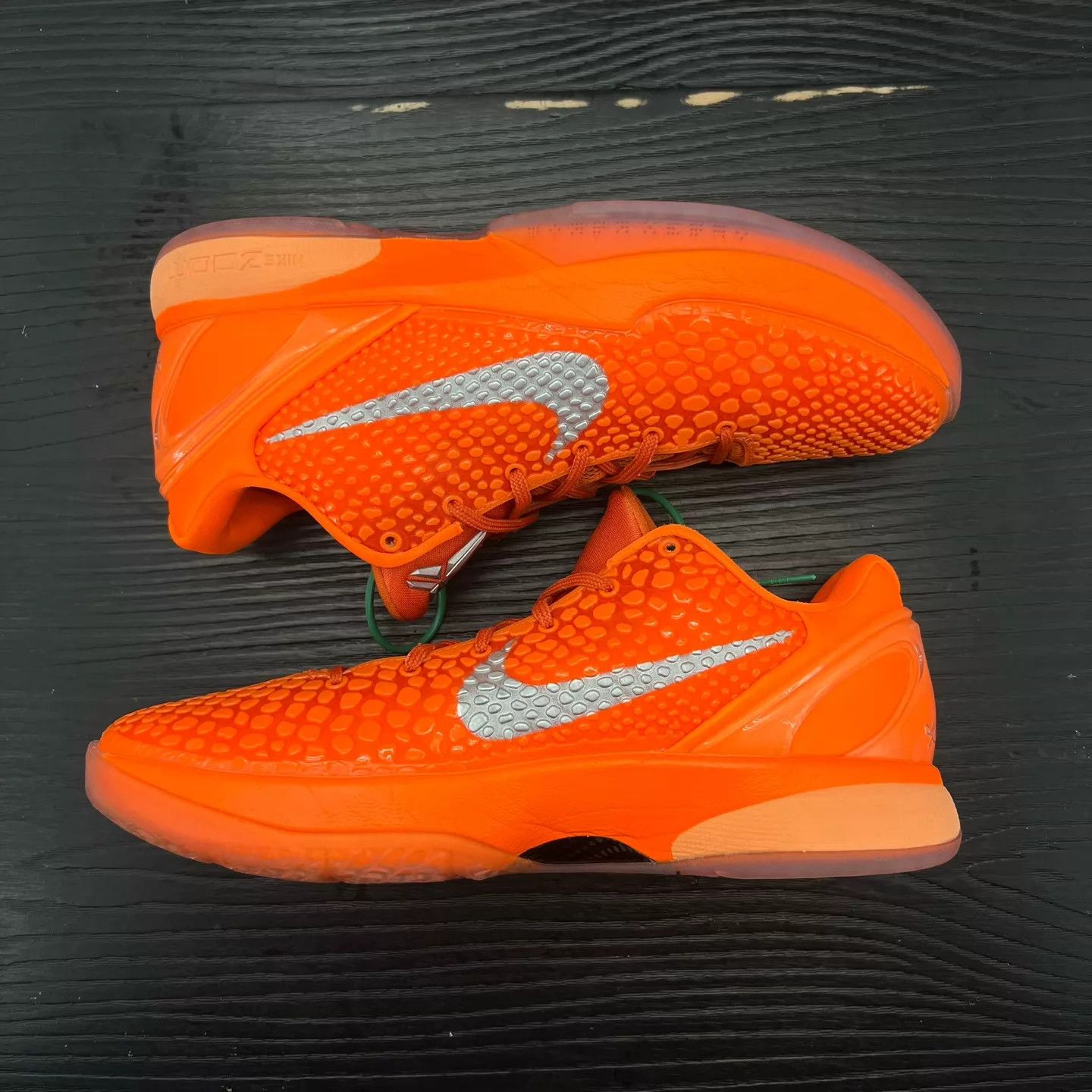 Nike Nike Kobe 6 Orange Silver 42.5 Like New Size US 9.5 / EU 42-43 - 2 Thumbnail