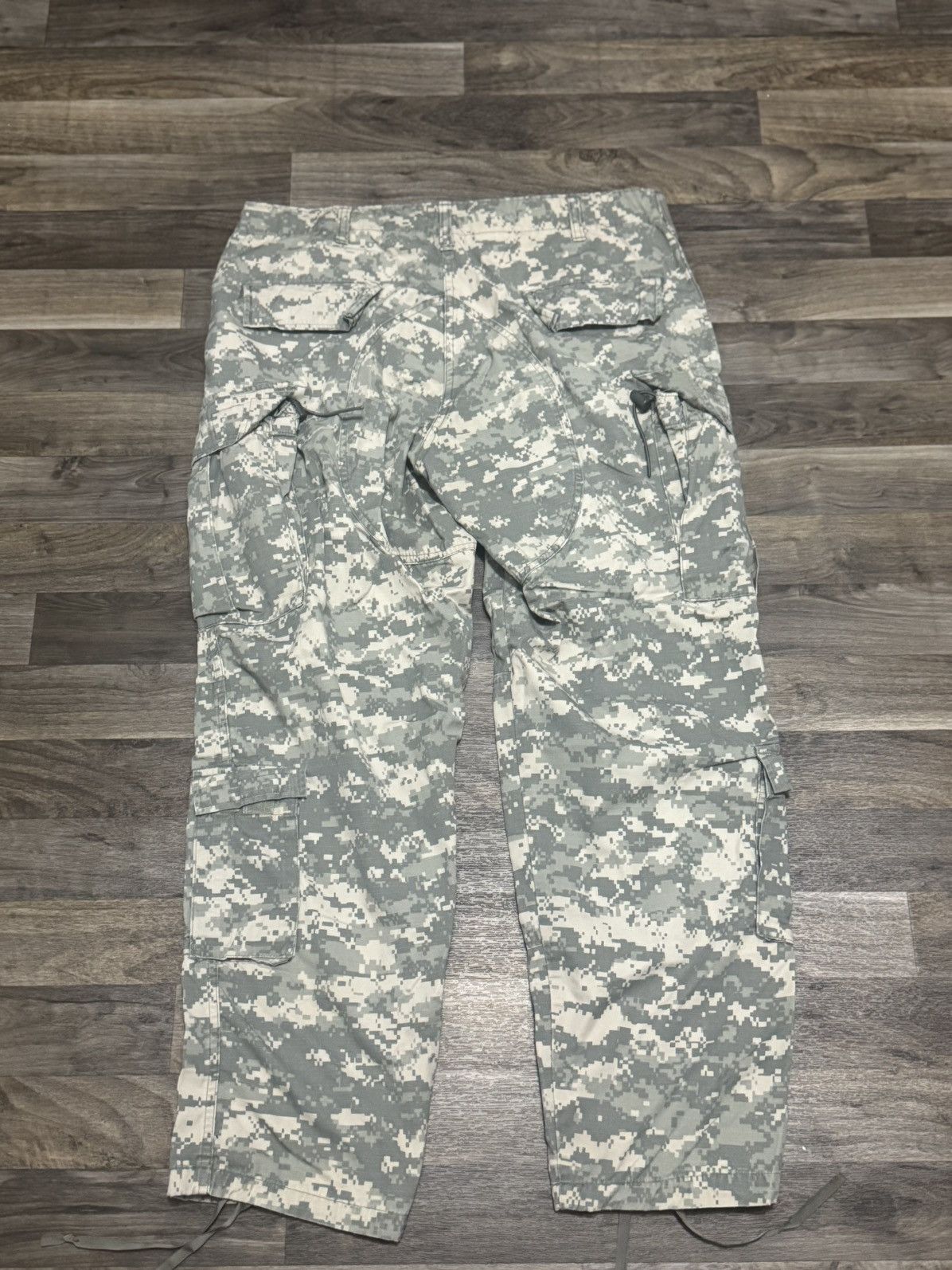 Vintage Vintage Digi Camo Cargo Pants Size US 36 / EU 52 - 2 Thumbnail