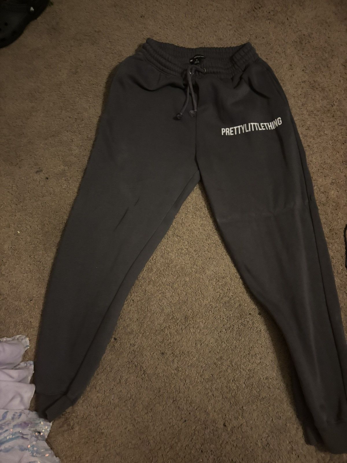 PrettyLittleThing Grey PLT sweatpants Size 28" / US 6 / IT 42 - 1 Thumbnail