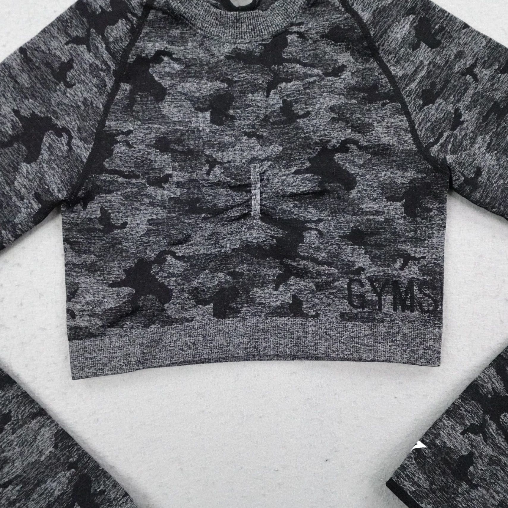 Gymshark Gymshark Shirt Womens L Gray Camo Seamless Long Sleeve Crop Top Athletic Size L / US 10 / IT 46 - 3 Thumbnail