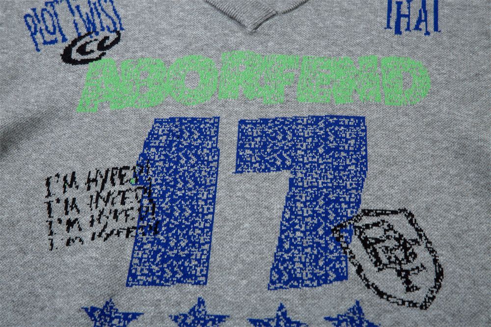 Vintage American letter loose knit V-neck sweater Size US M / EU 48-50 / 2 - 4 Thumbnail