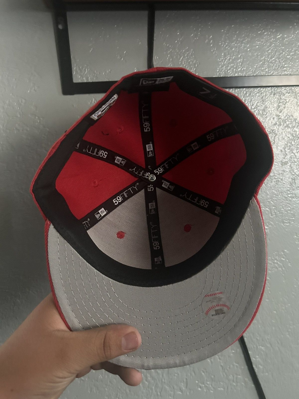New Era Red 71/8 Phillies hat Size ONE SIZE - 4 Thumbnail