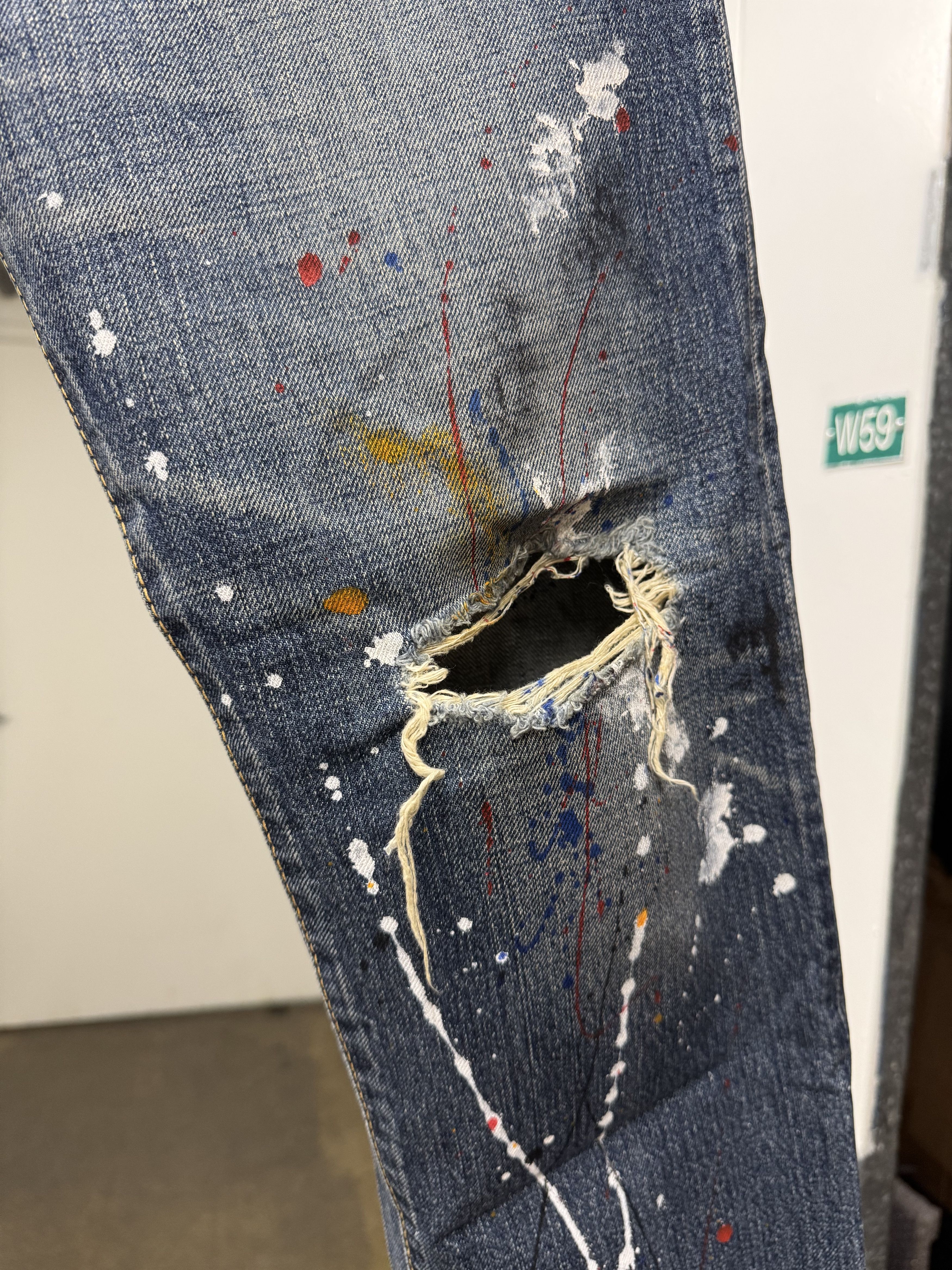 Edwin Edwin Denim Paint Splatter Distressed Jeans Made in Japan Size US 30 / EU 46 - 7 Thumbnail