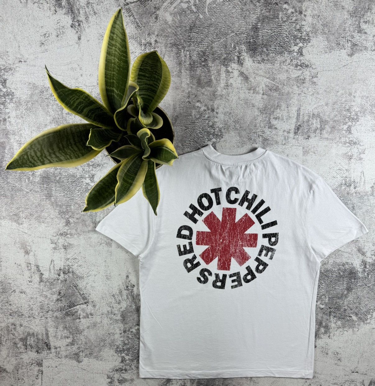 Band Tees Red Hot Chili Peppers RHCP Vintage Merch Devil T Shirt Tee Size US L / EU 52-54 / 3 - 1 Thumbnail