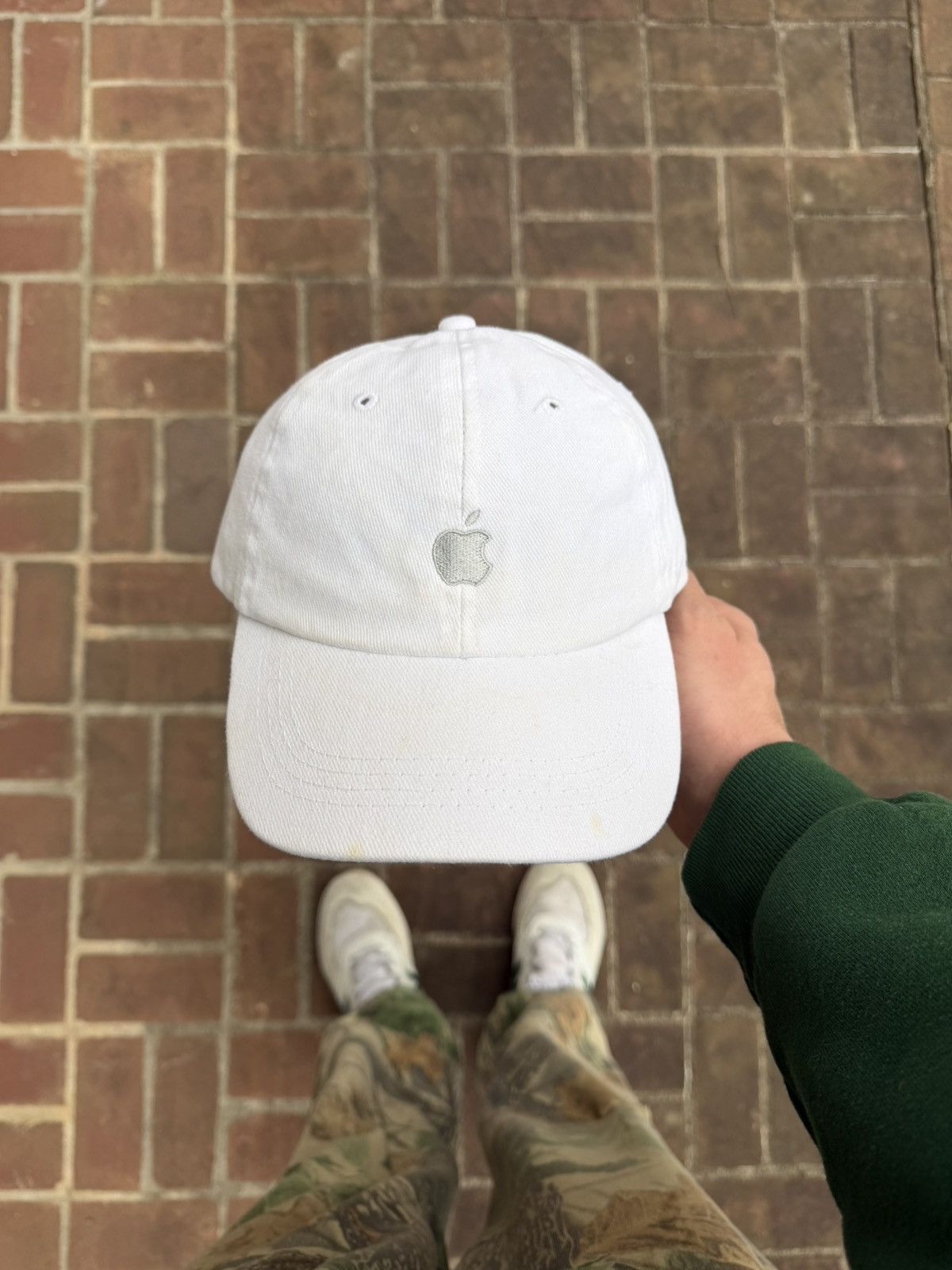 Apple Vintage Apple Computers Y2K Logo Baseball Cap Hat Size ONE SIZE - 1 Thumbnail