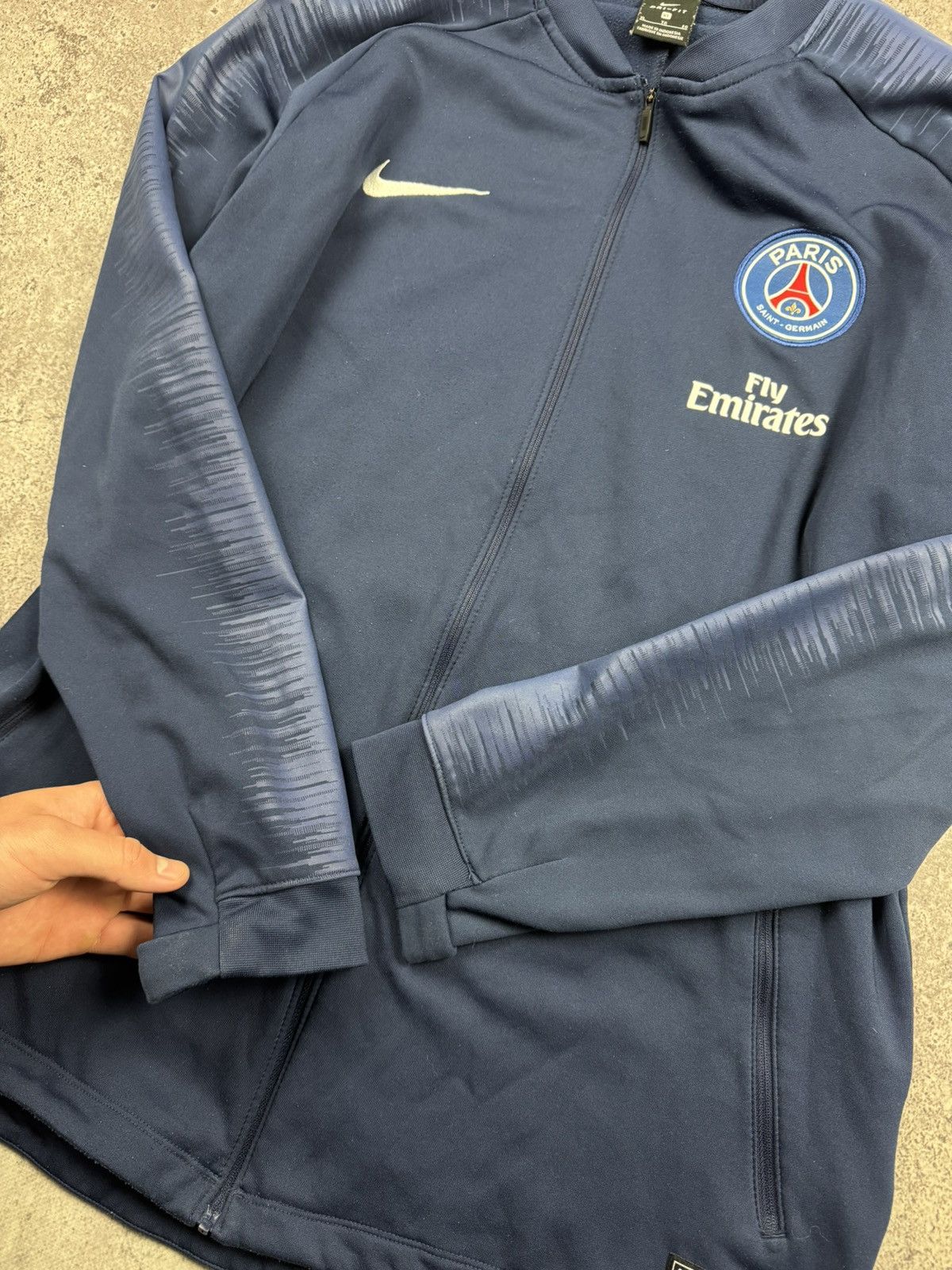 Nike NIKE x PSG VINTAGE Y2K DRIL ZIP HOODIE SOCCER JERSEY JAPAN Size US XL / EU 56 / 4 - 7 Thumbnail