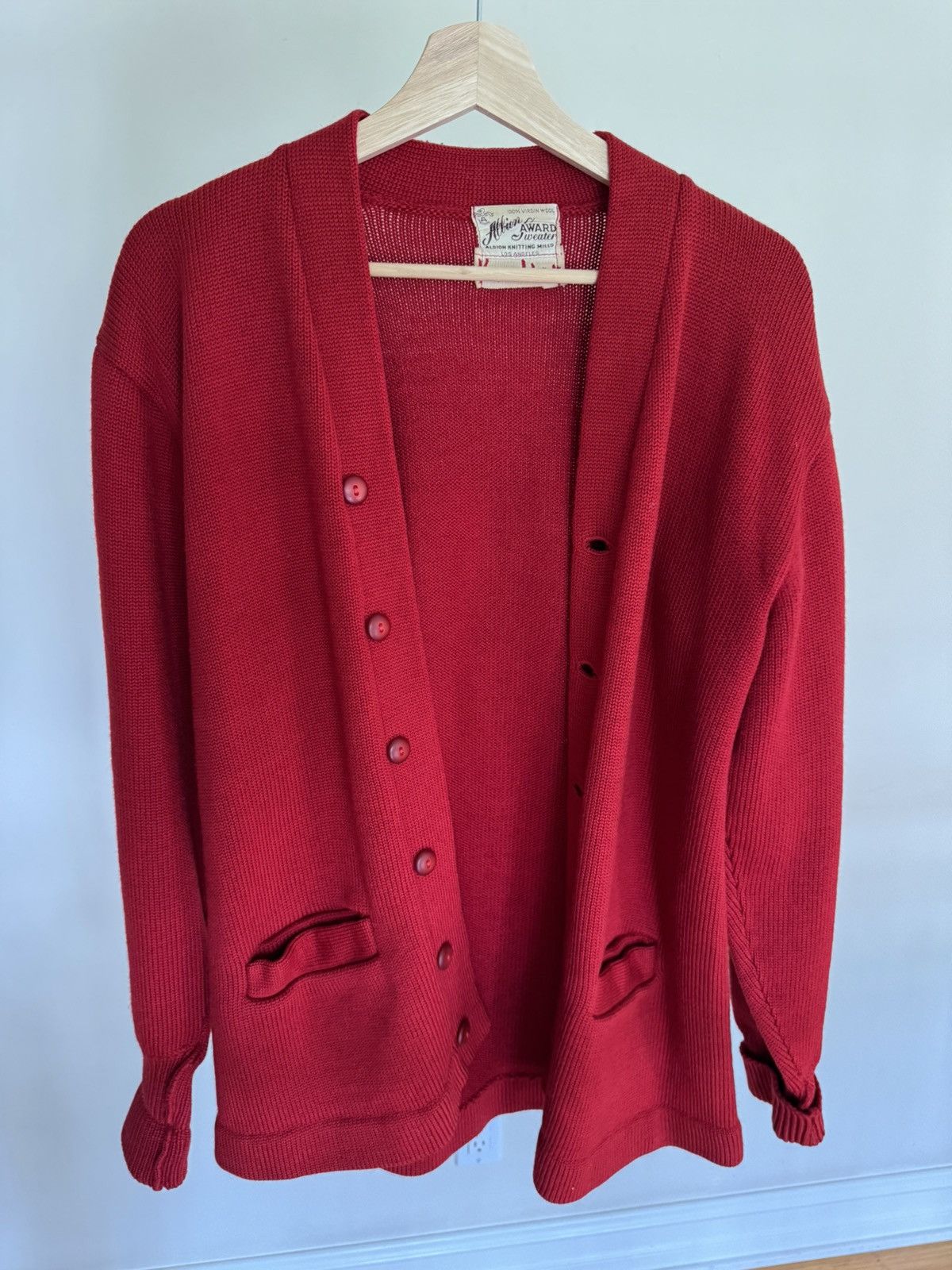 Vintage Vintage 1950s Red Wool Cardigan Size US M / EU 48-50 / 2 - 1 Thumbnail