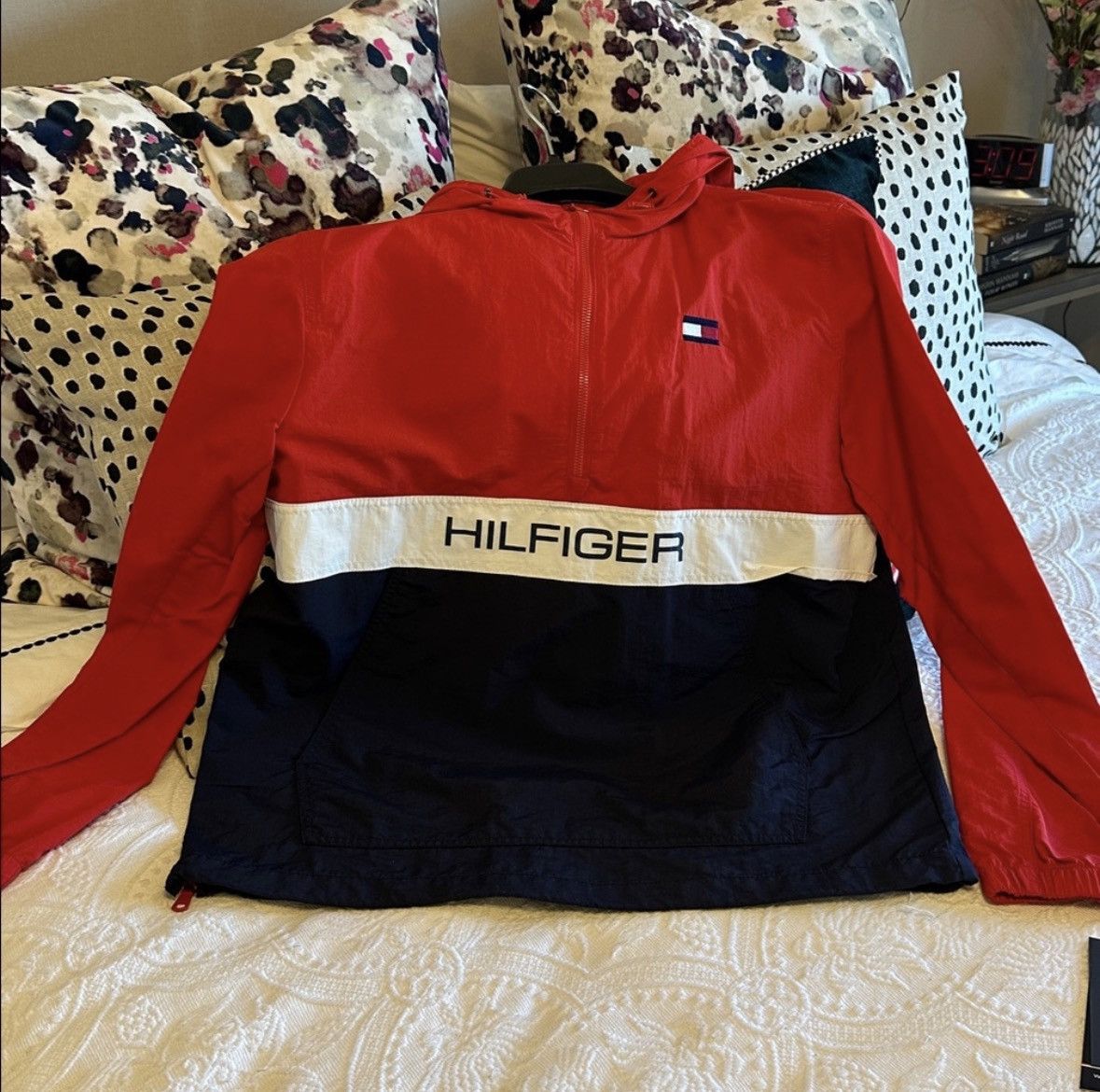 Tommy Hilfiger NWT Tommy Hilfiger Men's Taslan Popover Jacket Size Medium Size US M / EU 48-50 / 2 - 2 Thumbnail