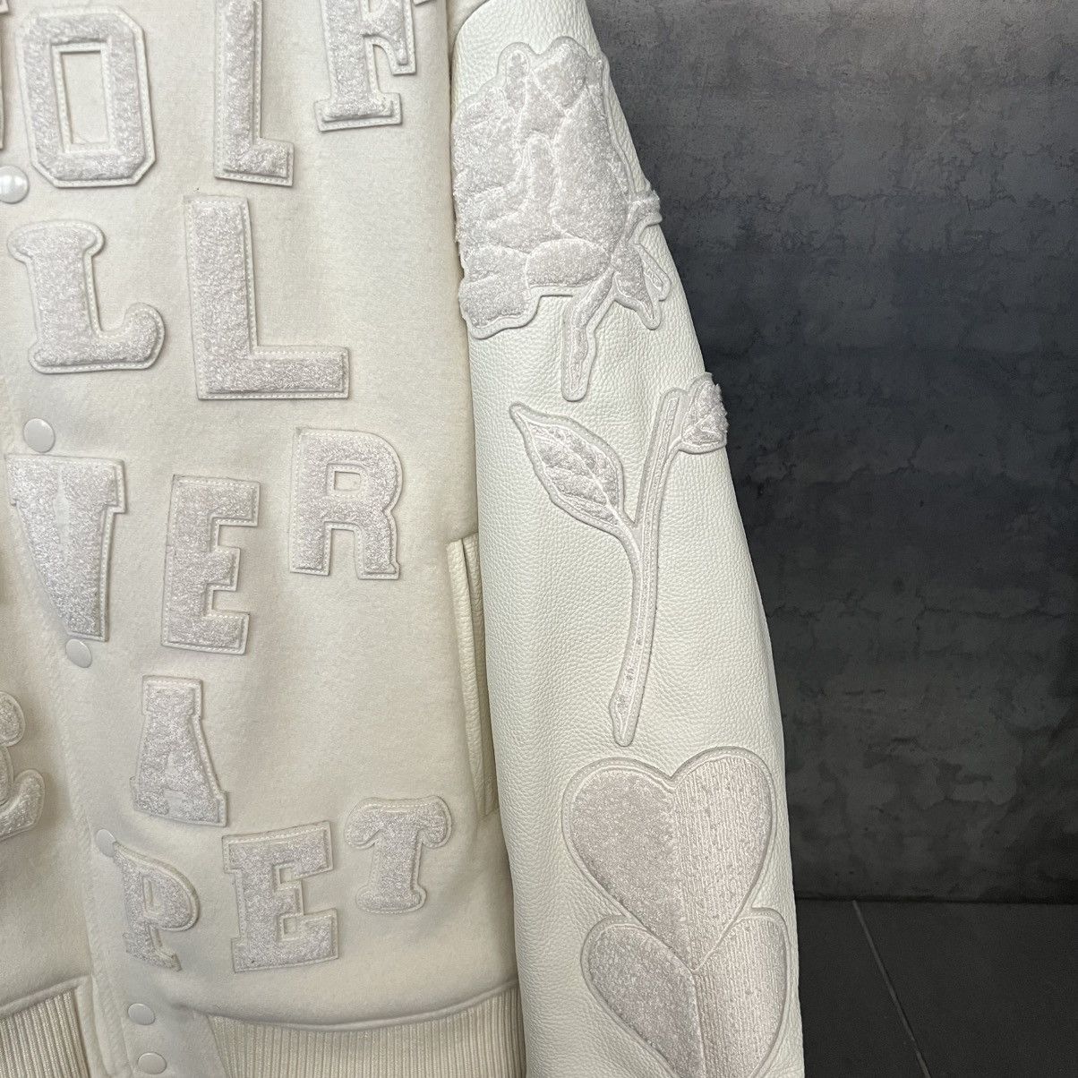 Jun Takahashi Undercover “A Wolf Will Never Be A Pet” Leather Wool Bomber Size US XL / EU 56 / 4 - 3 Thumbnail