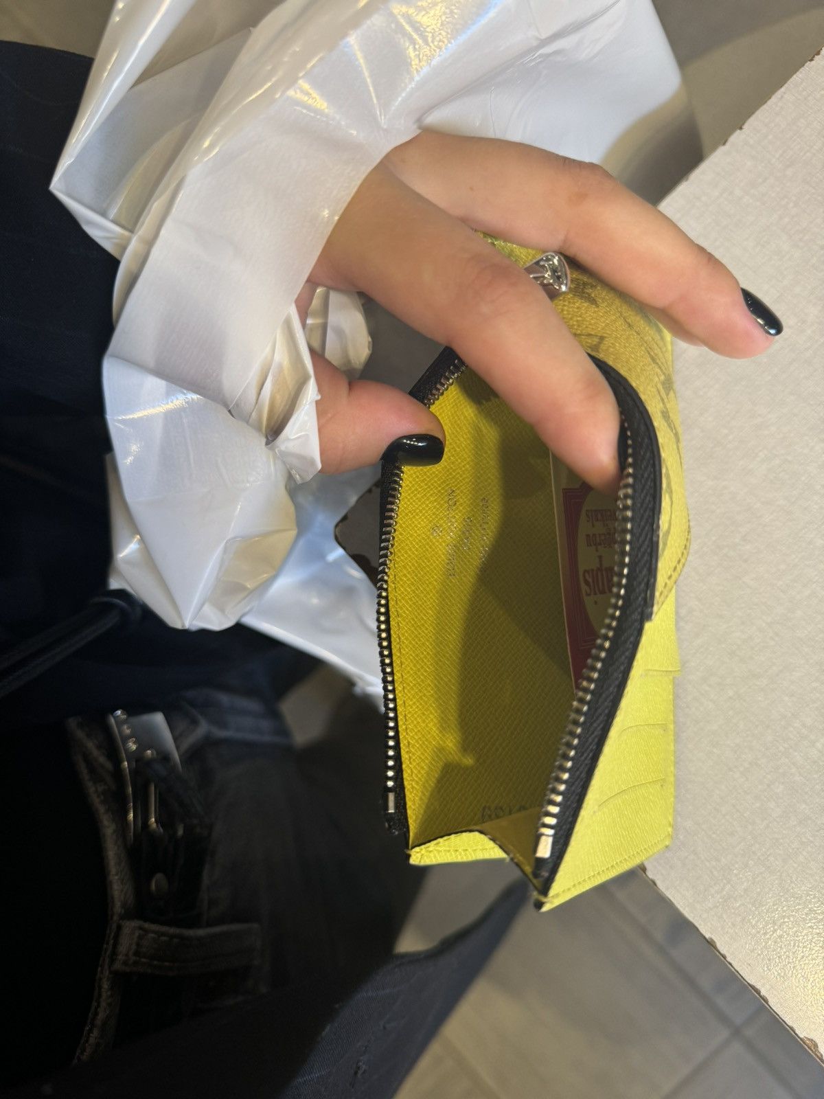 Louis Vuitton LOUIS VUITTON Taigarama Jaune M30950 Coin Card Holder Size ONE SIZE - 4 Thumbnail