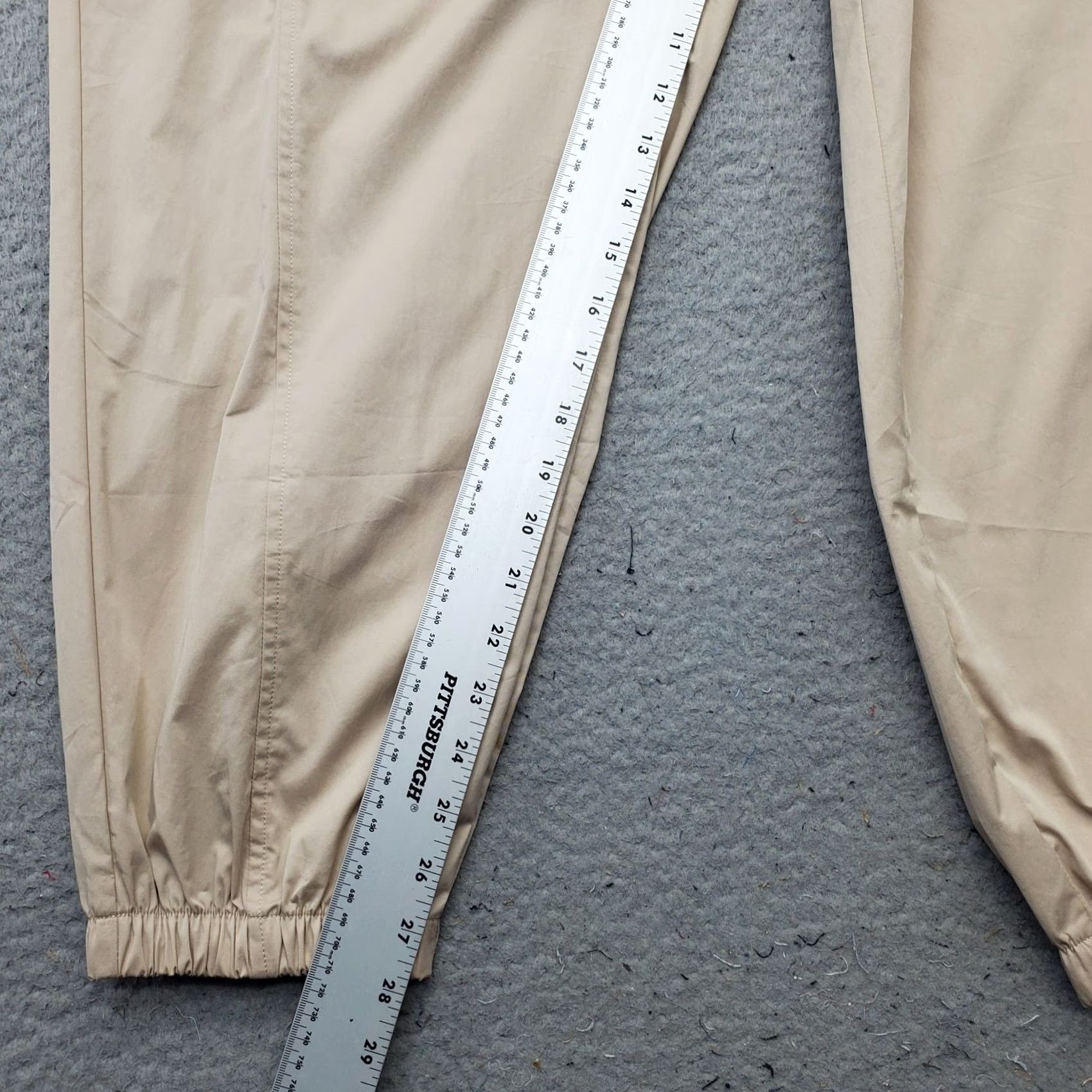 Champion Champion Jogger Pants Womens 2XL Tan Performance Cargo Pockets Elastic Waist Size: Womens 2XL Tan Jogger Pants Size 40" / US 18 - 4 Thumbnail
