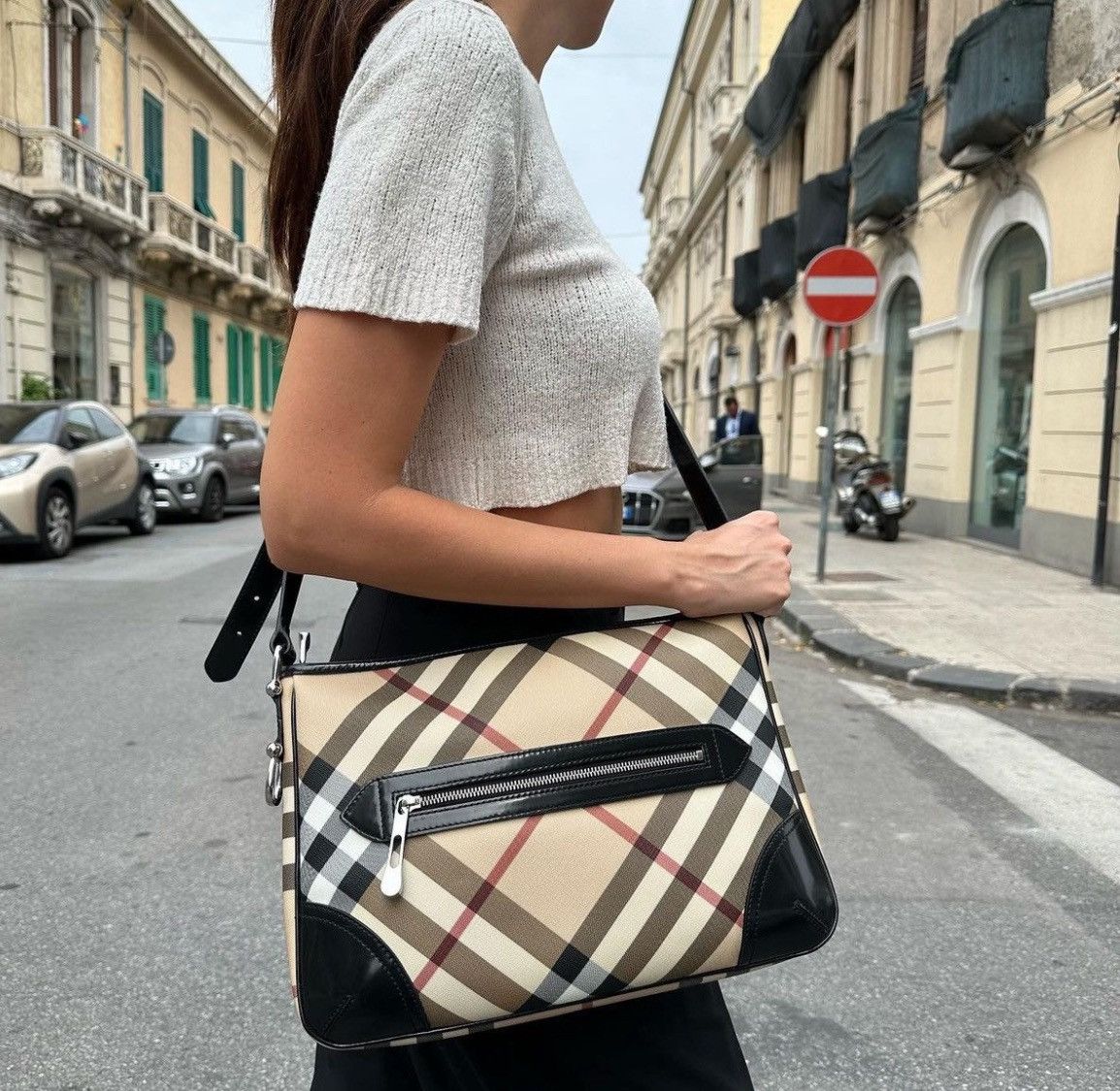 Burberry Authentic Burberry Nova Check Pocket Shoulder Bag Size ONE SIZE - 11 Thumbnail